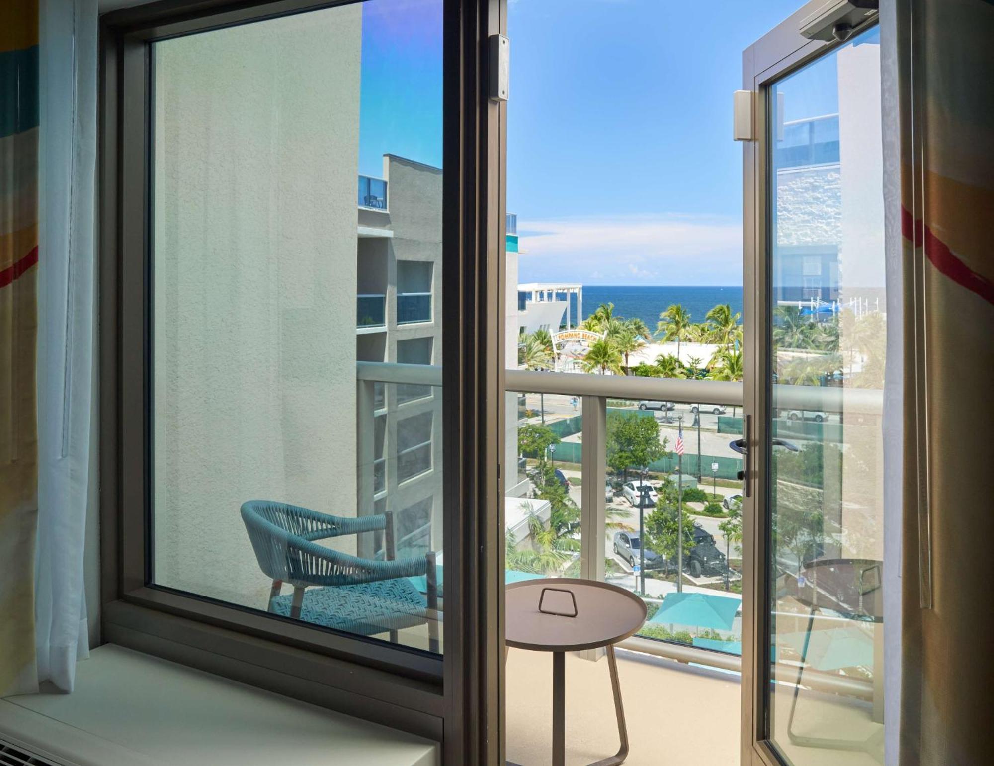 Tru By Hilton Pompano Beach Pier Екстериор снимка