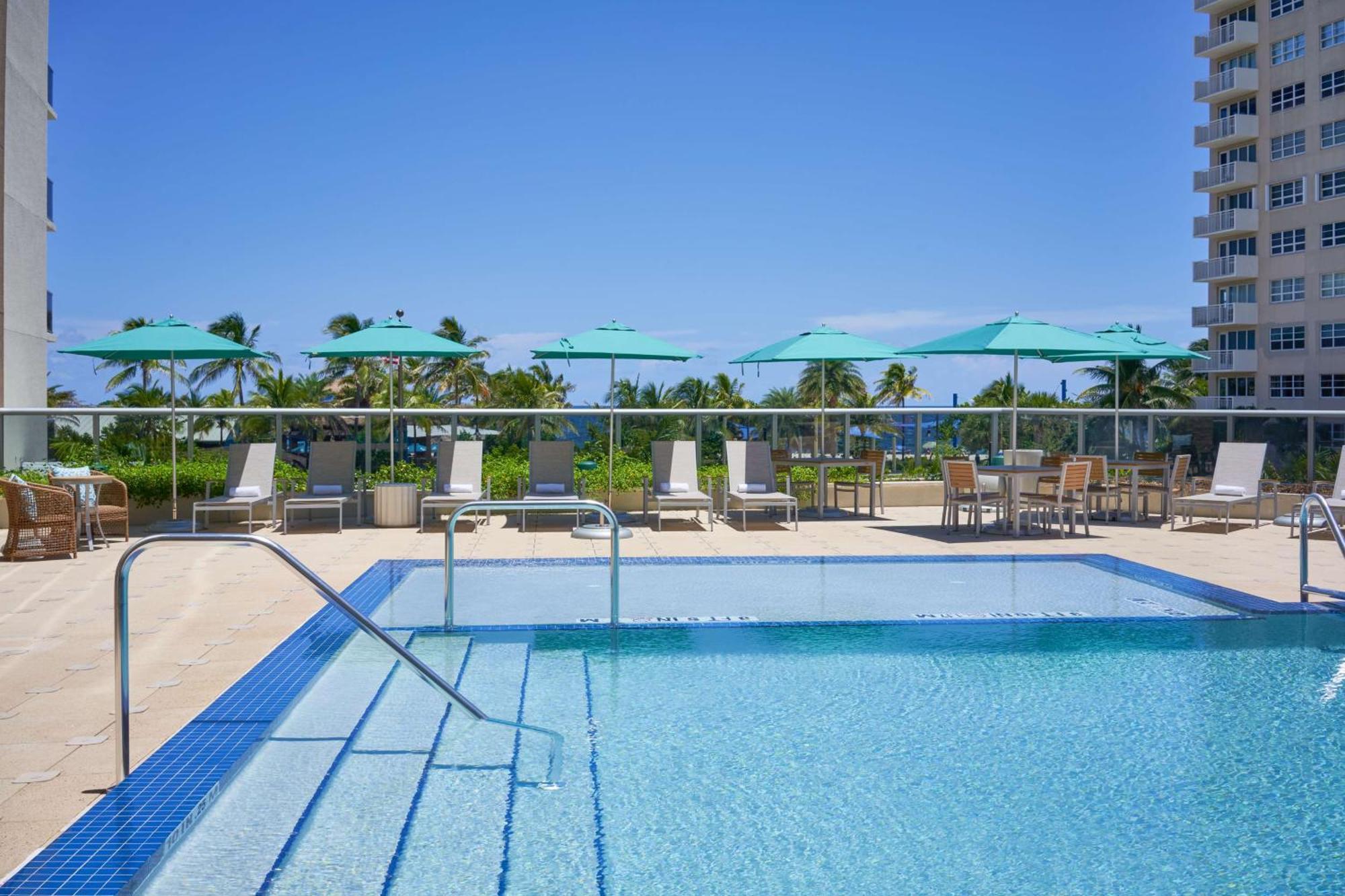 Tru By Hilton Pompano Beach Pier Екстериор снимка